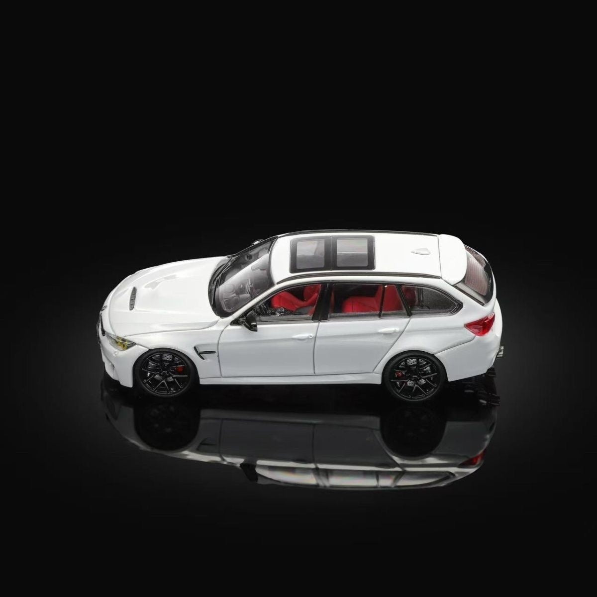【In Stock】Mortal 1:64 BMW F81 M3 CS Touring Diecast Model Car – Blue / White – Premium Collectible Display Model