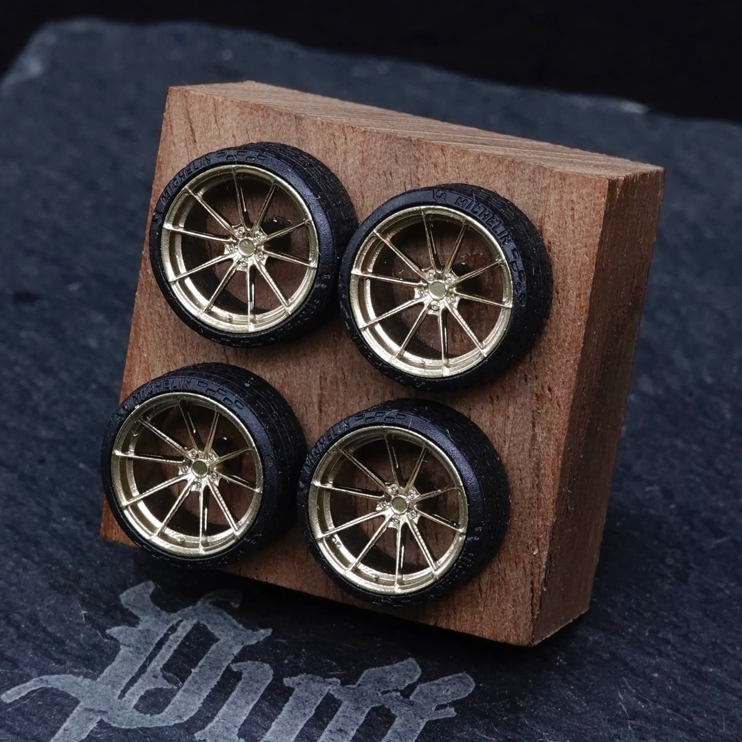 1/64 Diecastory HRE P104CS Custom Wheels 8.8mm | Premium Axle-Mount Rims for Diecast Car Modification