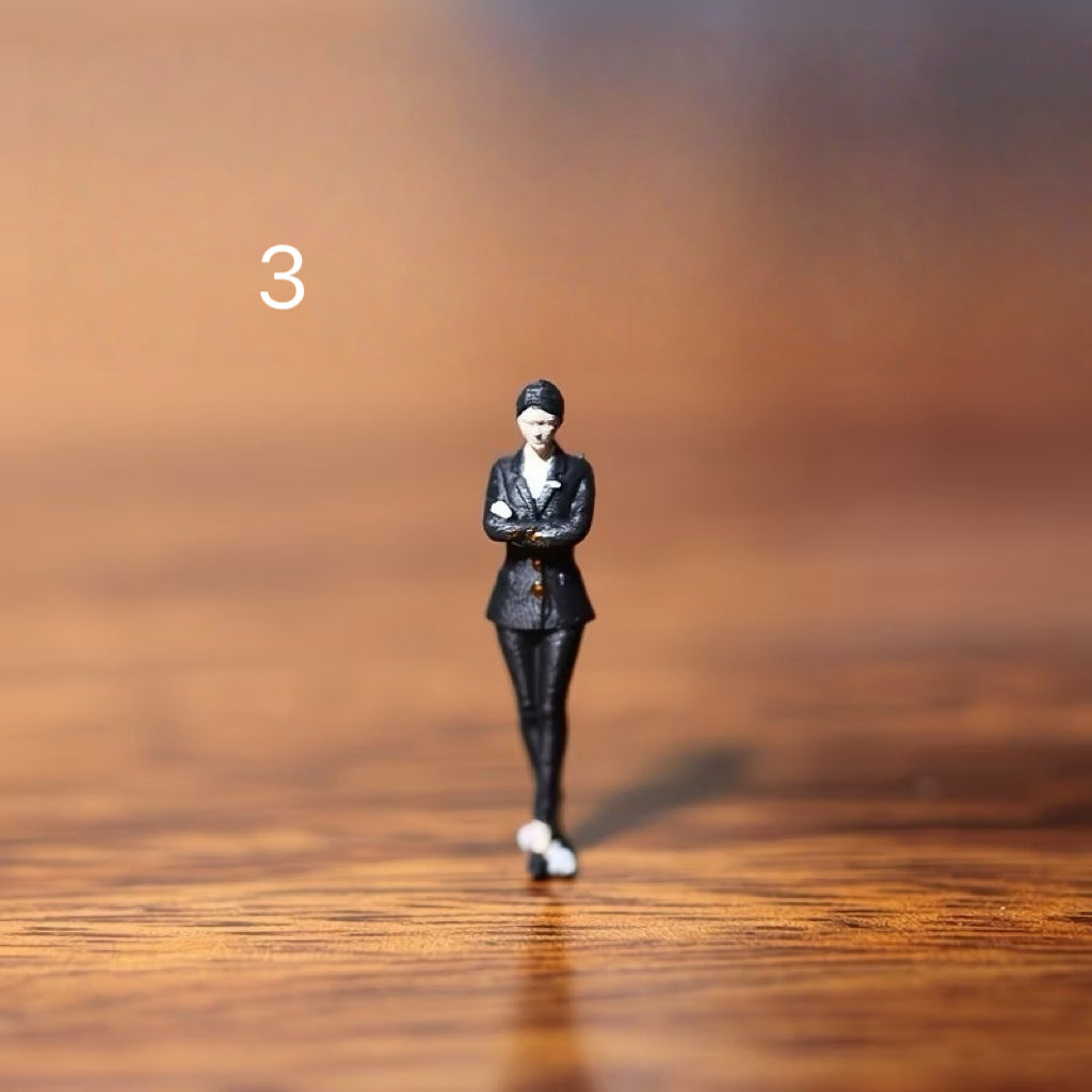 1:64 Scale Resin Figure Model Miniature People Set Diorama Accessories for Diecast Car Display