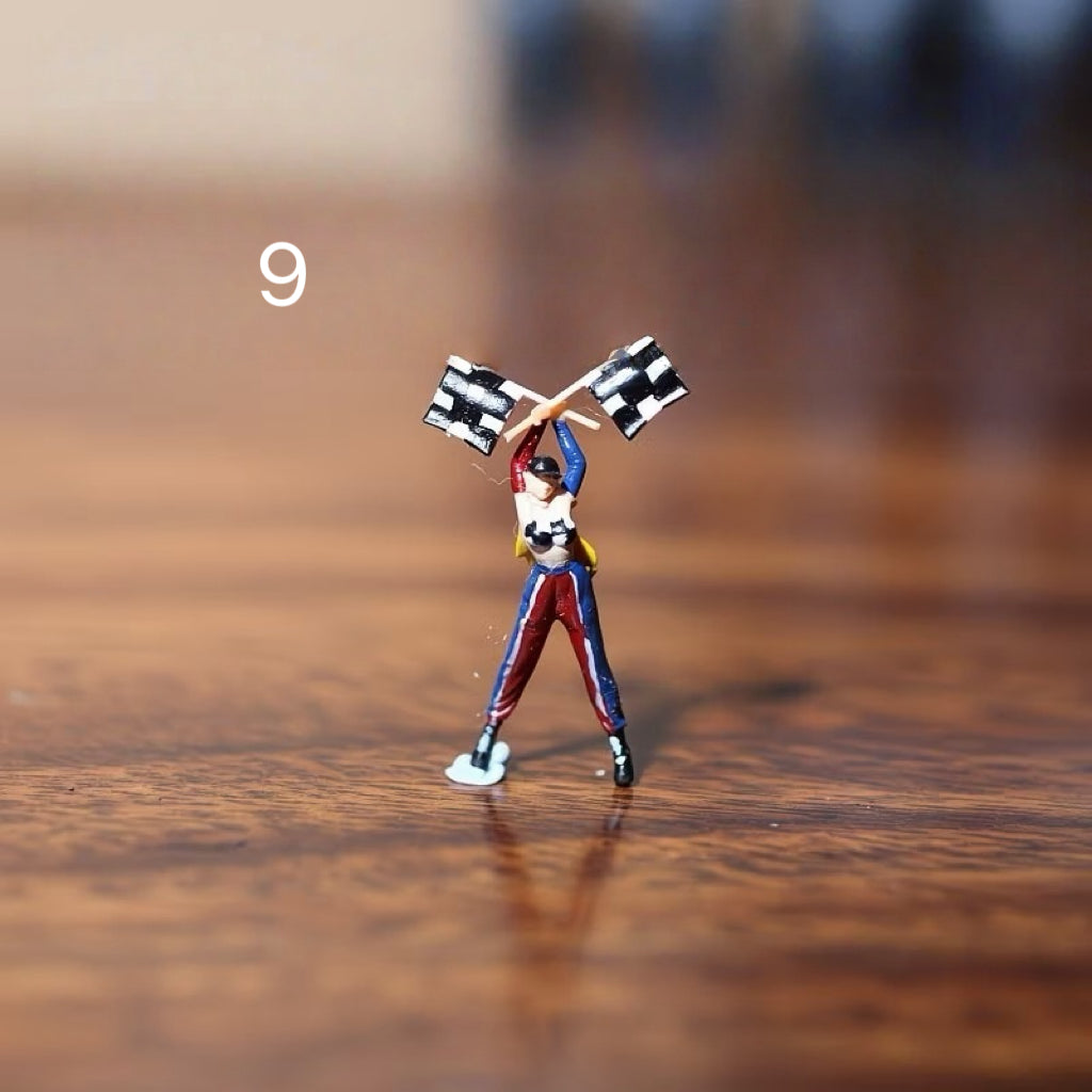 1:64 Scale Resin Figure Model Miniature People Set Diorama Accessories for Diecast Car Display