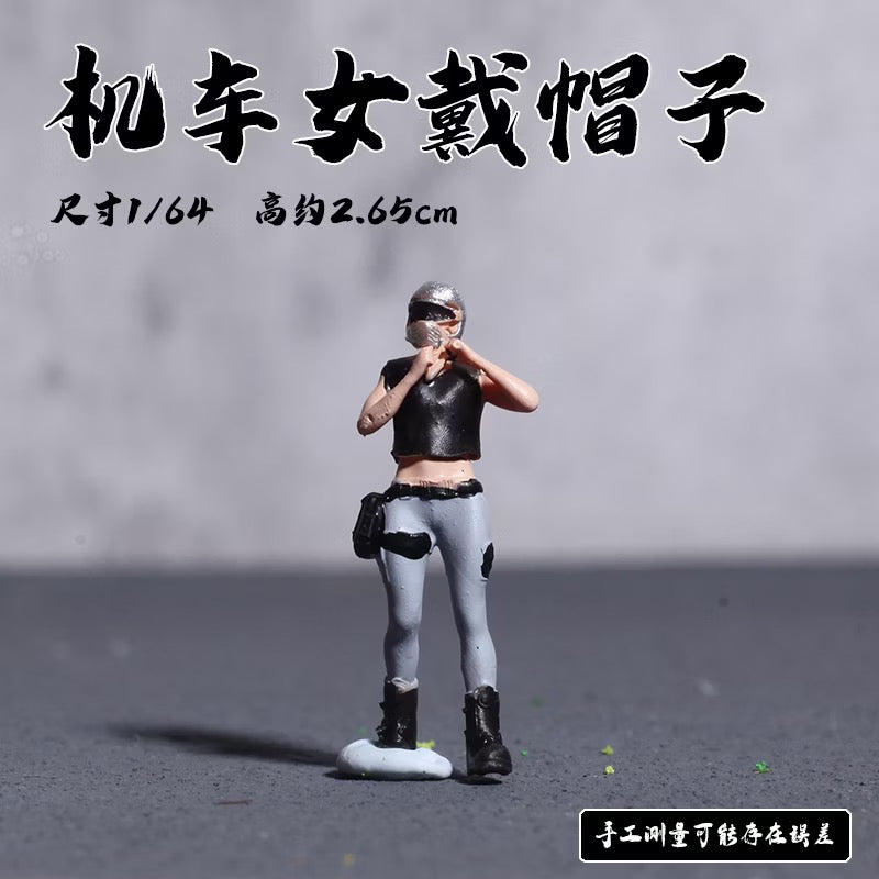 1:64 Scale Mini Mechanic & Car Wash Worker Figure, Diecast Model Diorama Accessory, Scene Decoration