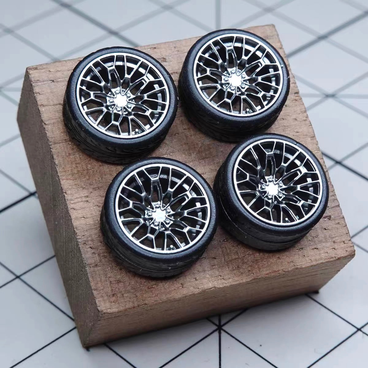 Puff Studio 1:64 BMW 827M Robot 8.5mm Axle Wheels | Aggressive Stance Diecast Custom Wheels
