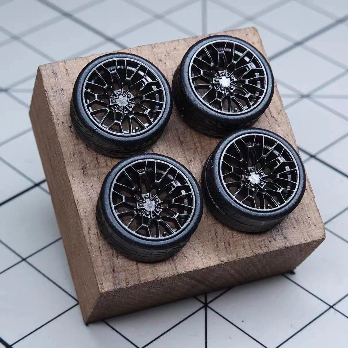 Puff Studio 1:64 BMW 827M Robot 8.5mm Axle Wheels | Aggressive Stance Diecast Custom Wheels