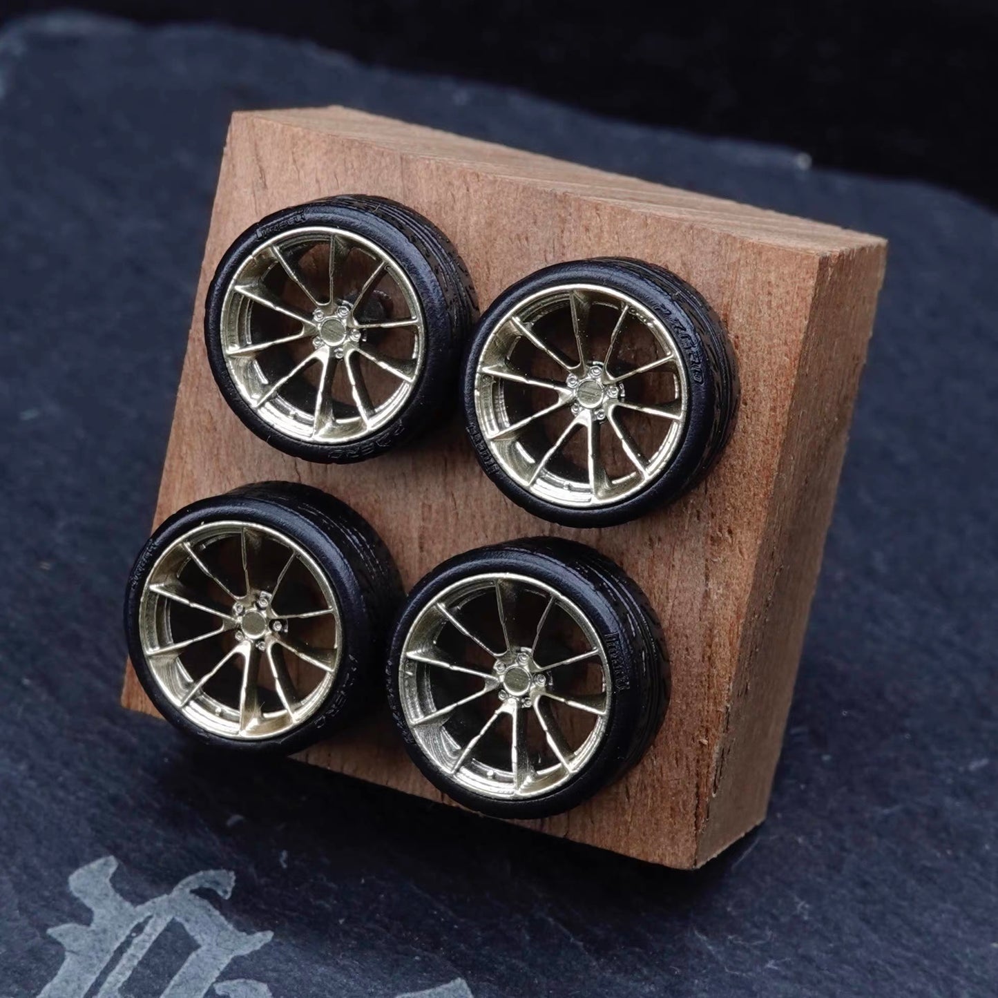Puff Studio 1:64 Ferrari 812 Wheels | Front 8.5mm Rear 8.8mm Axle OEM Style Aggressive Stance Diecast Custom Wheels