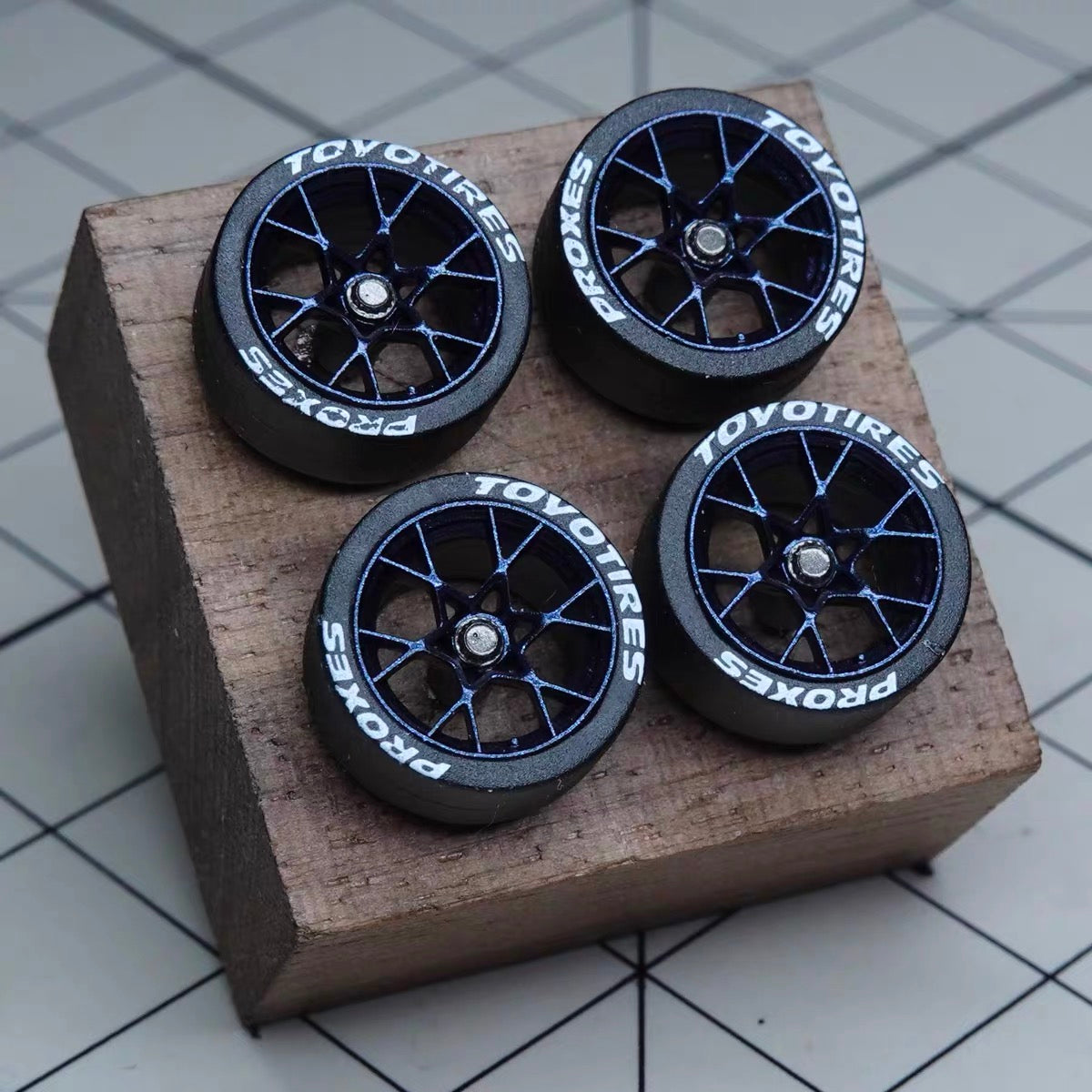 Puff Studio 1:64 Porsche 718 GT4 OEM Wheels | 8.1mm Axle Factory Style Diecast Custom Wheel Set