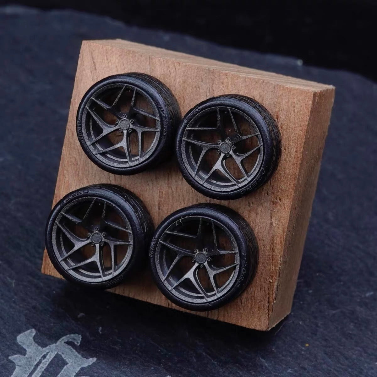Puff Studio 1:64 Ferrari 812 Superfast Wheels | Front 8.5mm Rear 8.8mm Axle OEM Style Aggressive Stance Diecast Custom Wheel Set