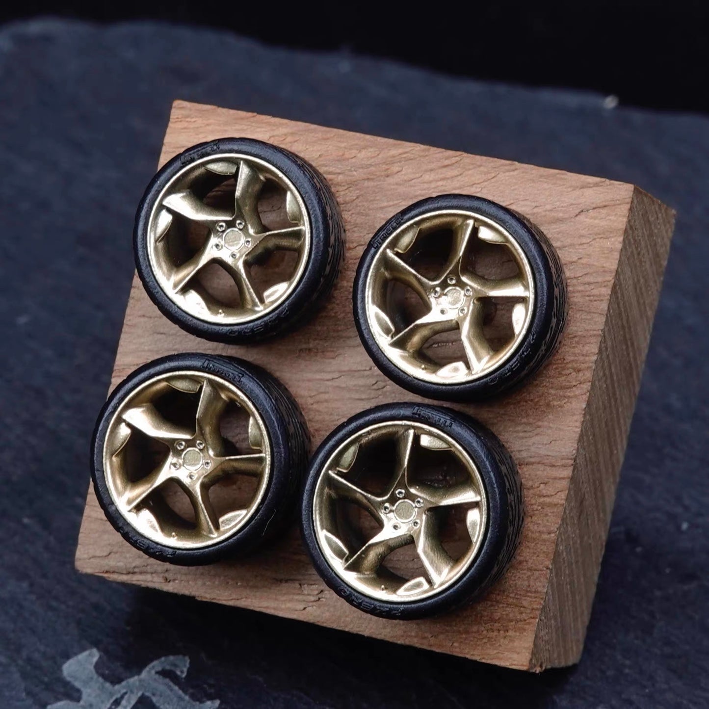 Puff Studio 1:64 Ferrari SF90 XX Wheels | Front 8.5mm Rear 8.8mm Axle OEM Style Aggressive Stance Diecast Custom Wheel Set