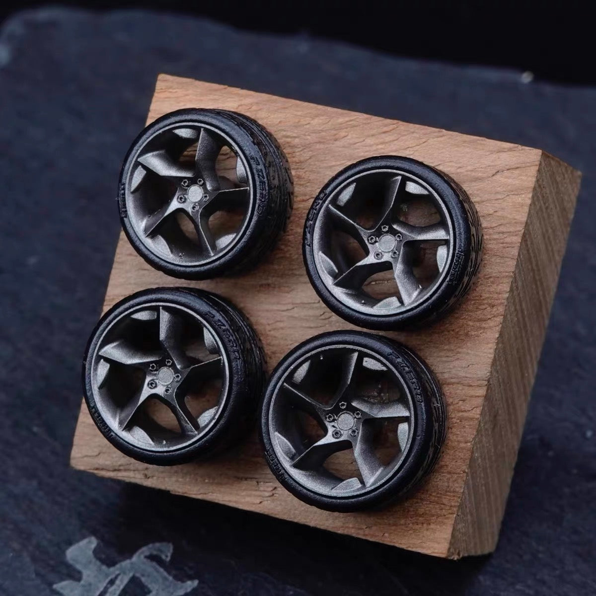 Puff Studio 1:64 Ferrari SF90 XX Wheels | Front 8.5mm Rear 8.8mm Axle OEM Style Aggressive Stance Diecast Custom Wheel Set
