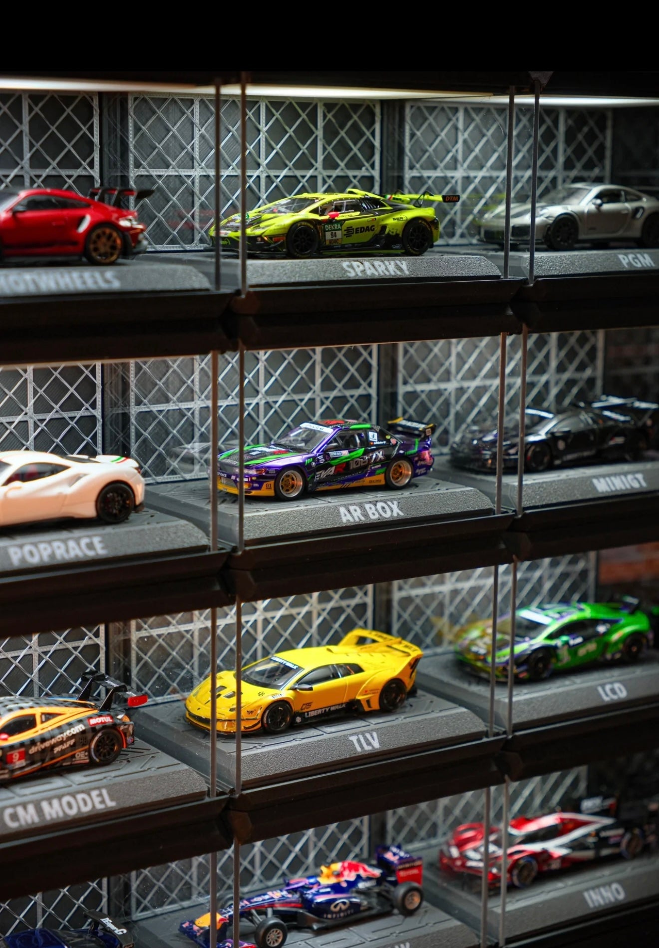 Pre-Order | Ships Within 30 Days | 1:64 Modular Magnetic Display Case for Diecast Model Cars | Stackable Dustproof Showcase