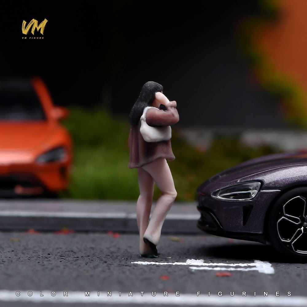1:64 Stylish Female Figure with Sunglasses | 3D Printed Miniature Diorama Figure for Diecast Model Cars