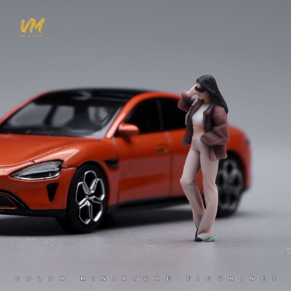 1:64 Stylish Female Figure with Sunglasses | 3D Printed Miniature Diorama Figure for Diecast Model Cars
